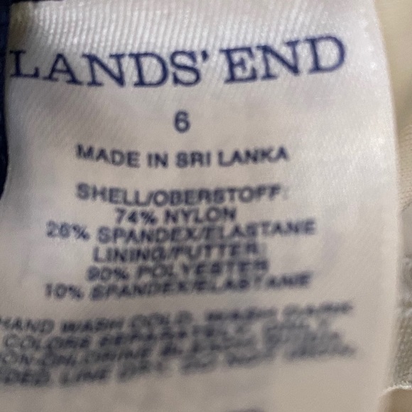 Lands End One Piece Swimsuit 🩱 - Picture 5 of 5